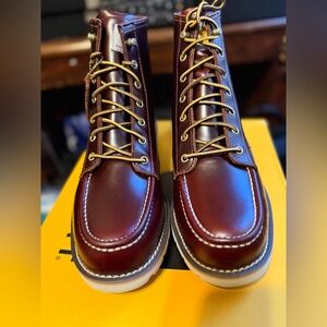 Classic Carhartt Brown Leather Men's Boots